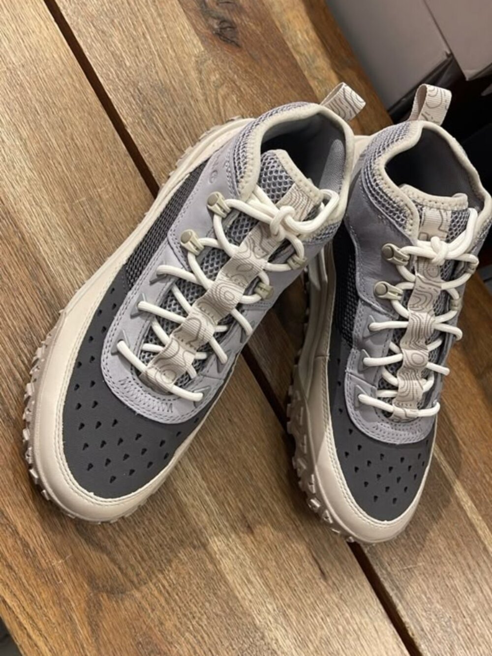 Timberland Men's Greenstride Motion 6 Mid Lace Sneakers Wh Full Grain A6CW1-EM2